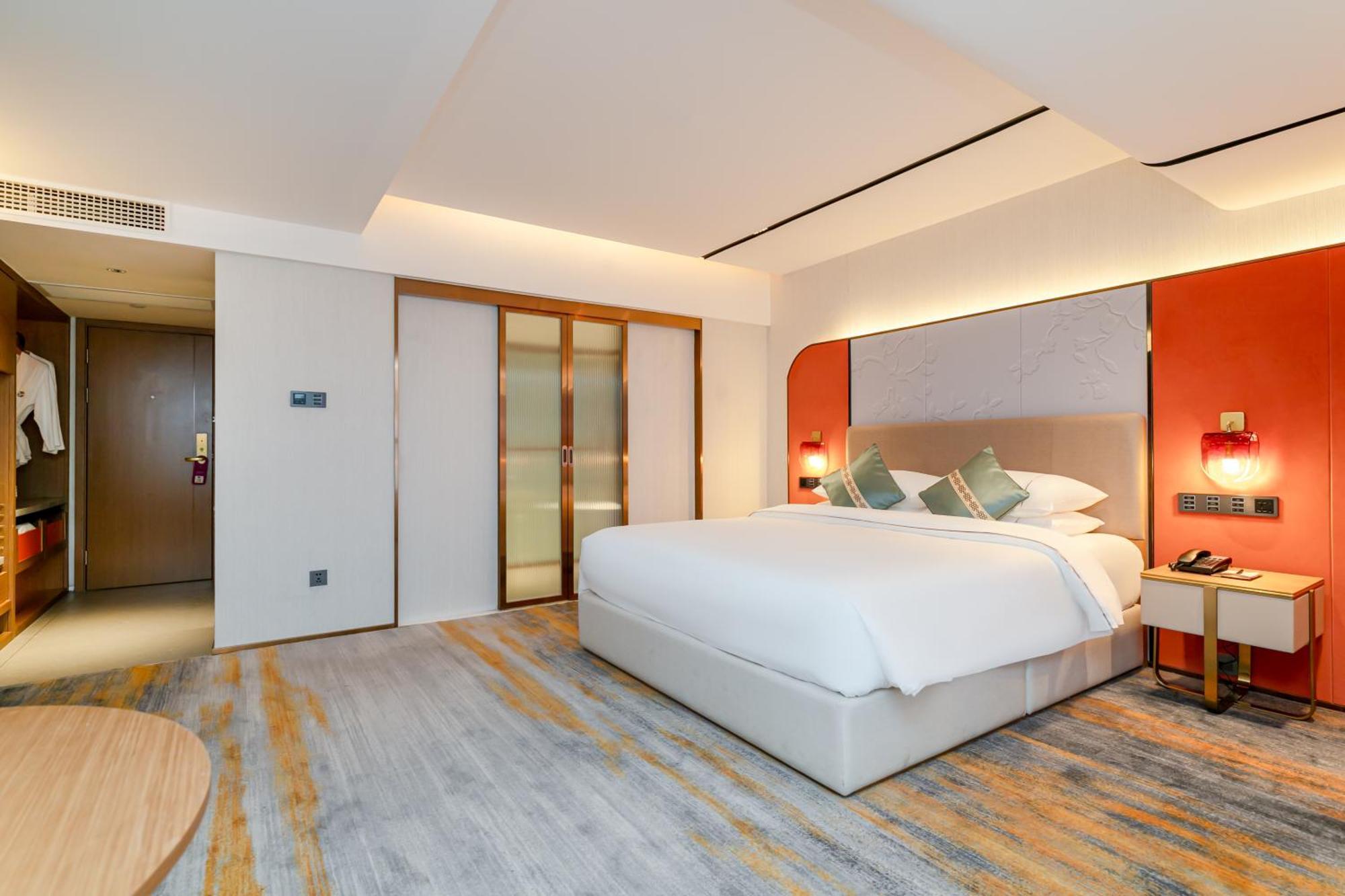 Guangdong Victory -shamian Island Hotel 4*